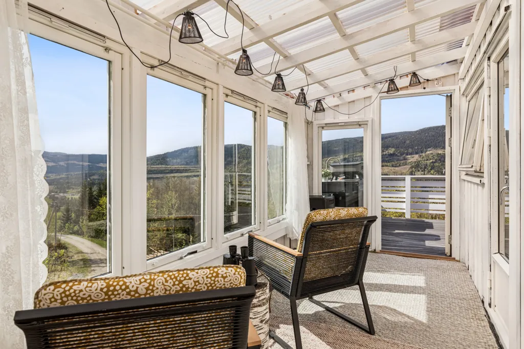 Terrace - Charming Cottage with Ski Access in Hurdal
