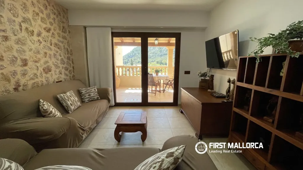 Living Room - Furnished Apartment with Mountain View in Pollensa