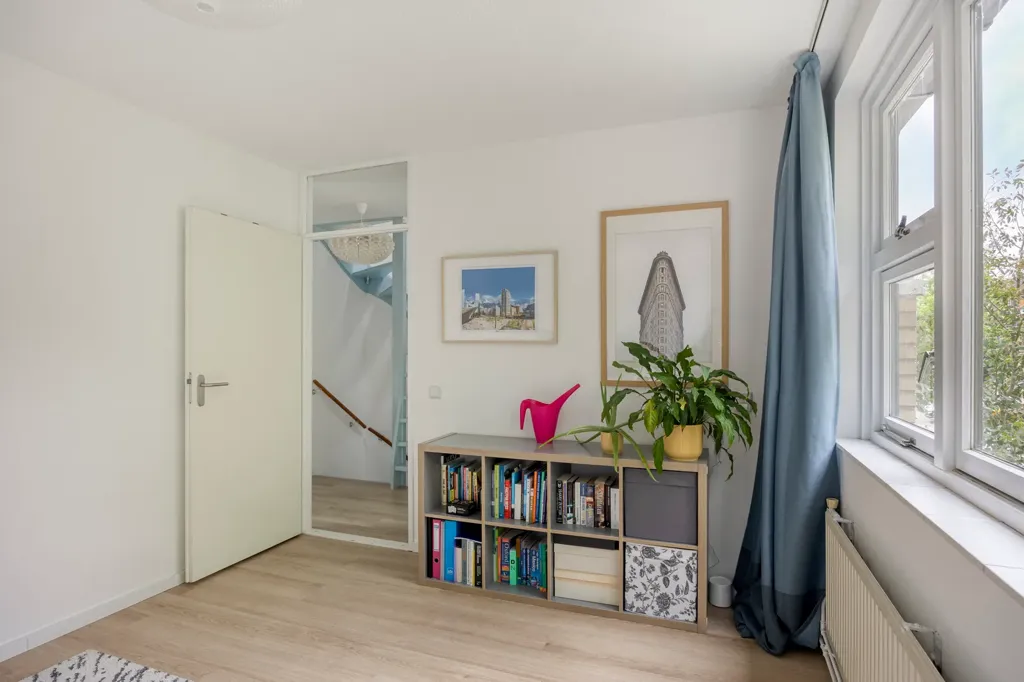 Kabinet - Spacious End-Terrace House with Garden in Capelle