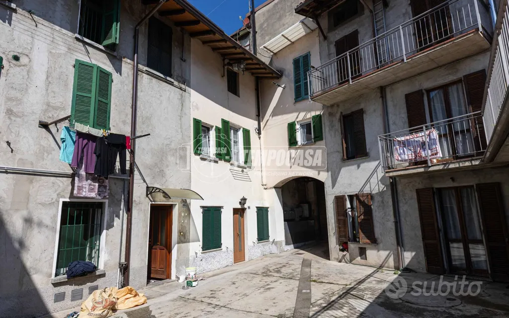 Jardin - Duplex with Commercial Space in Oggiono