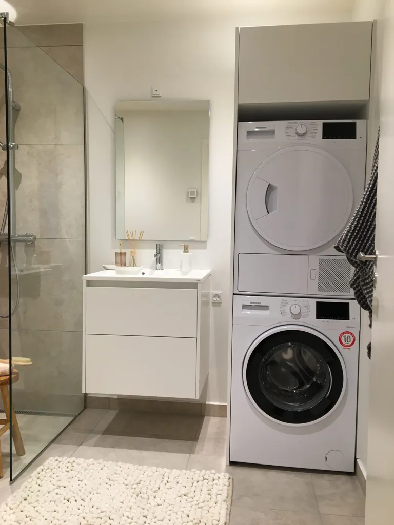 Salles de bain - Luxury Penthouse with Balcony in Viborg