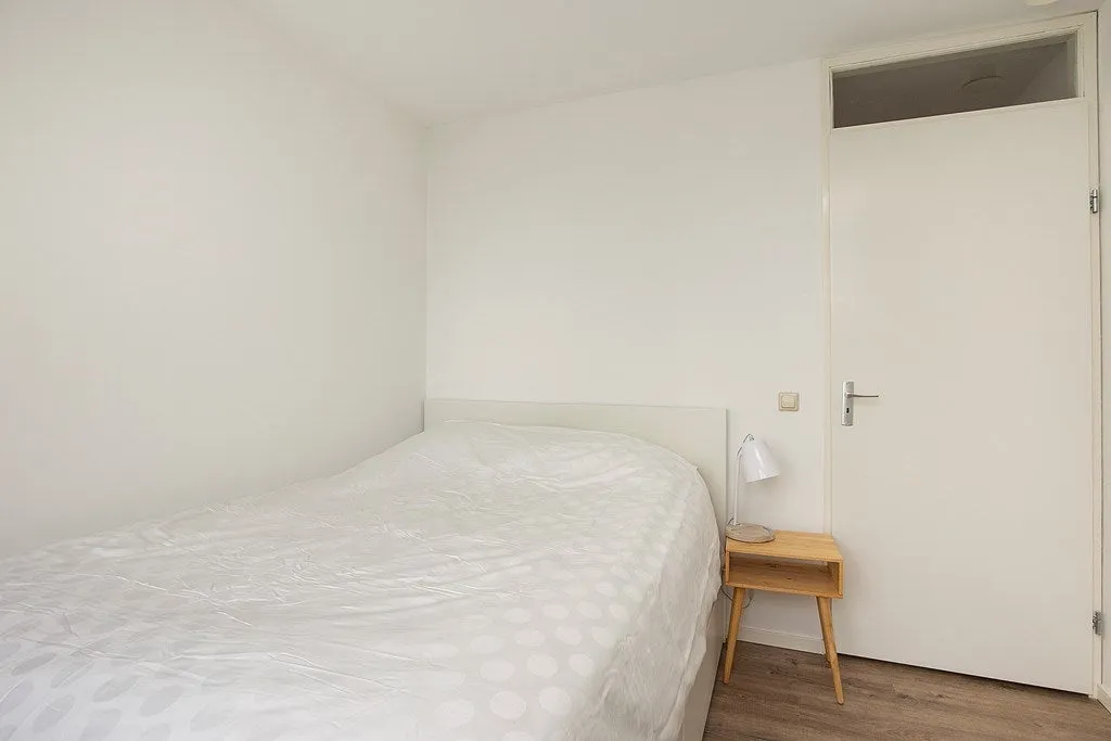 4-toaline korter asukohas Rotterdam