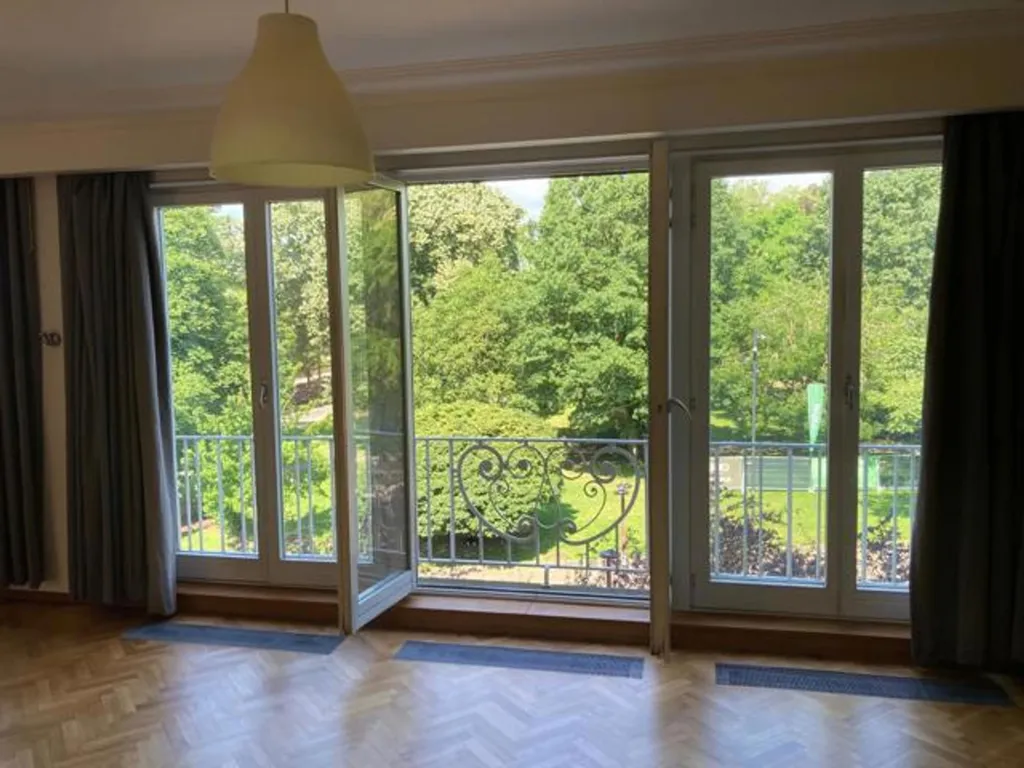 Soggiorno - Spacious Apartment with Terrace in Charleroi