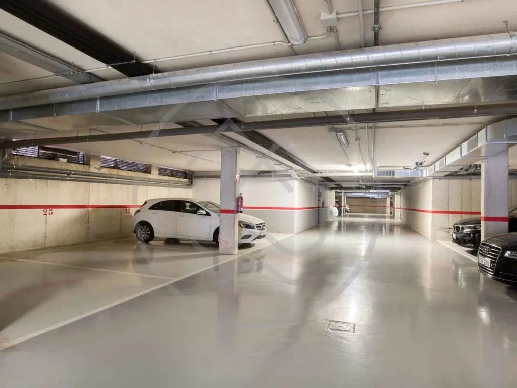 Garage - Luxury Villa with Pool in Platja d'Aro