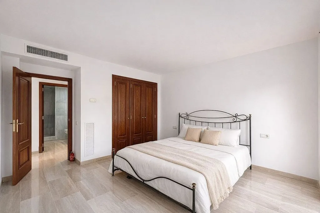 Chambres - Modernised Ground Floor Flat with Pool in Bendinat