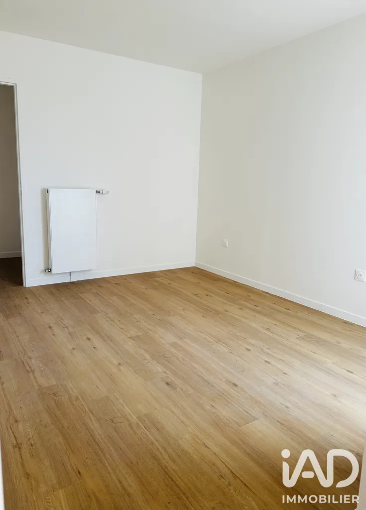 Rooms - T2 Apartment with Balcony in Orly