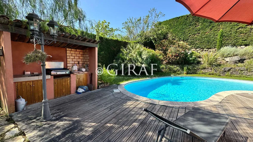 Bassein - Mediterranean Villa with Pool in Residenial Area