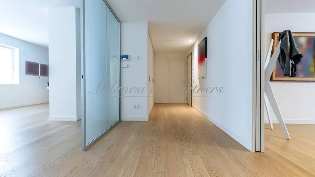 hallway_entrance