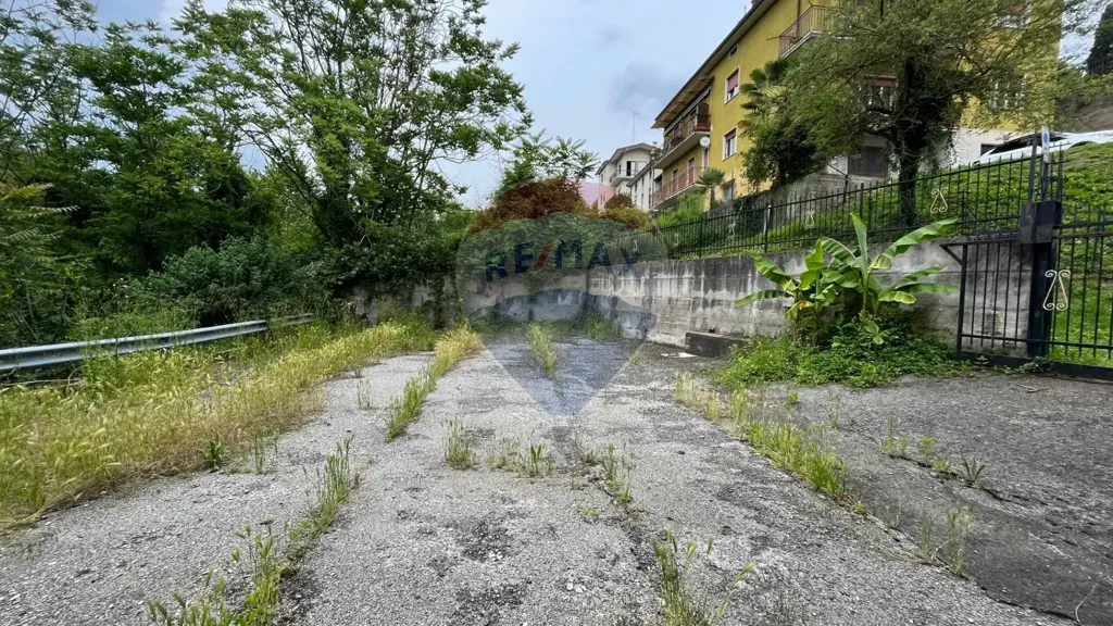 Aed - Multi-Level Apartment with Terrace in Caprino Bergamasco