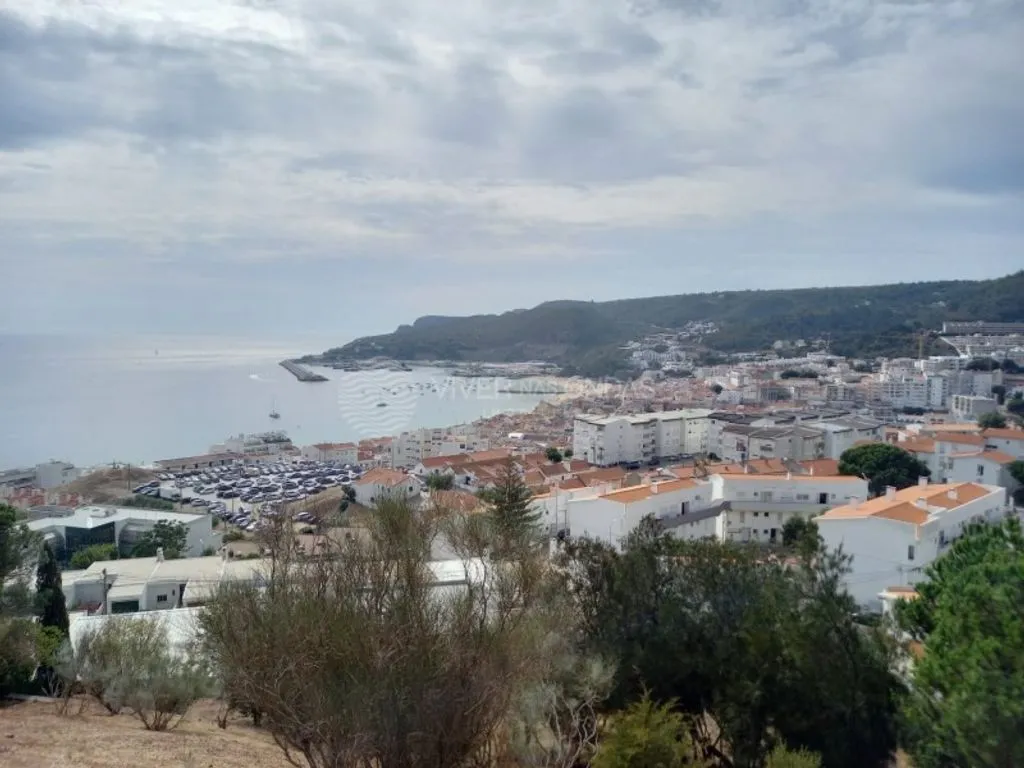 Luxury Villa with Private Pool in Sesimbra