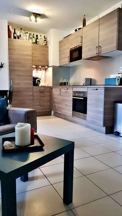 Séjour - Appartement T2 en RDC avec Jardin à Martigues