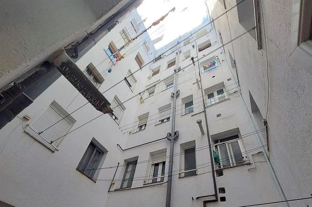 Aed - Furnished Flat with Air Conditioning in Goya