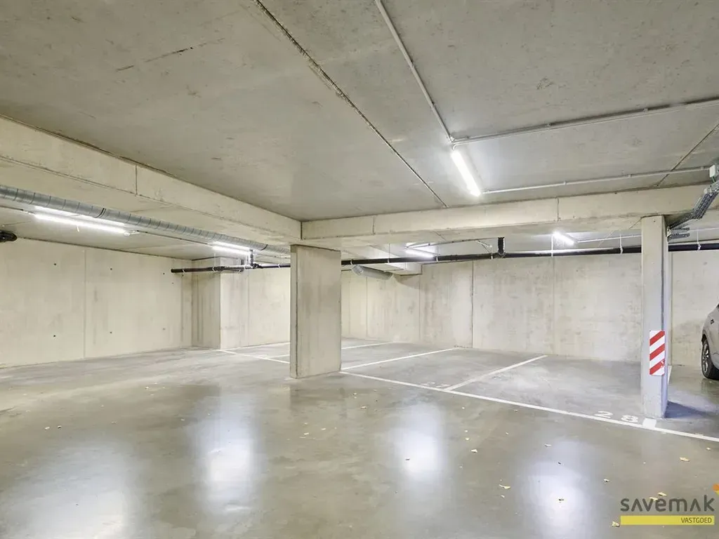 Garaaž - Underground Parking in Peer