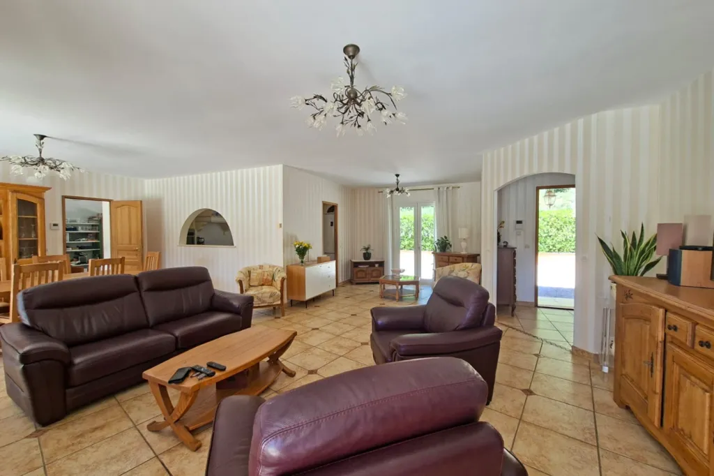 Séjour - Villa Provençale avec Piscine à La Motte