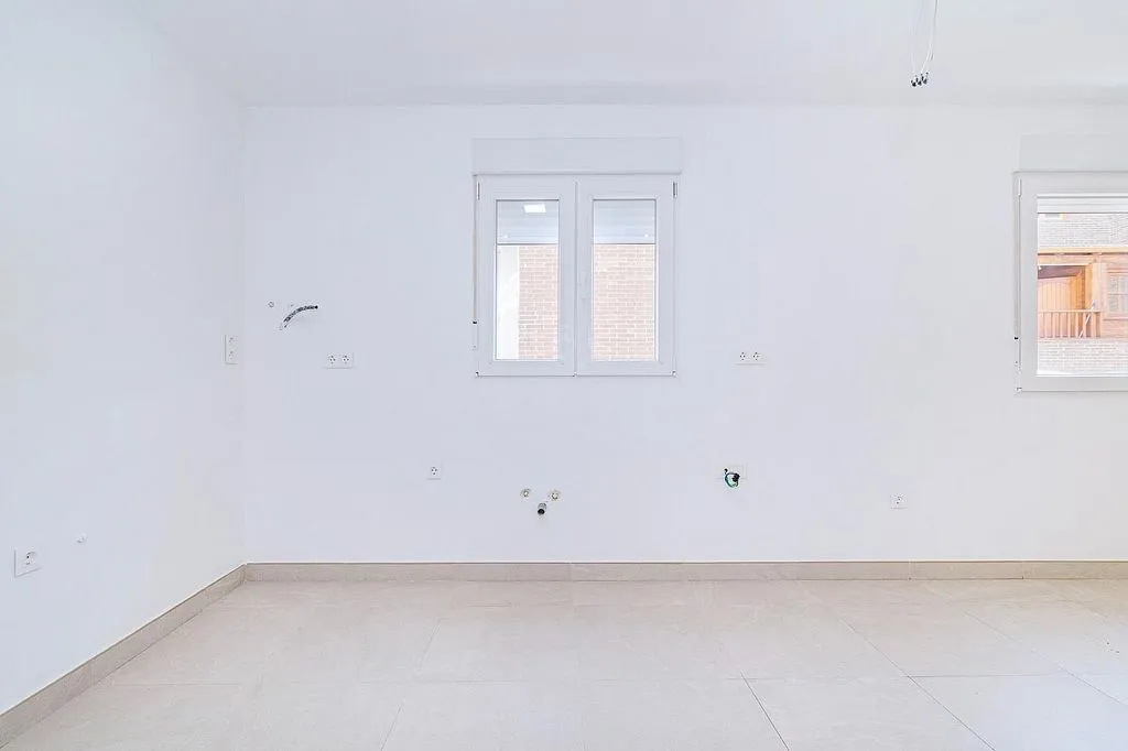 Pièces - Modern Flat with South-Facing Views in Atarfe Centre