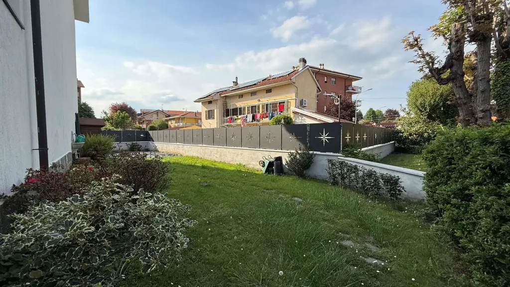 Aed - Terraced Villa with Garden in Cirie'