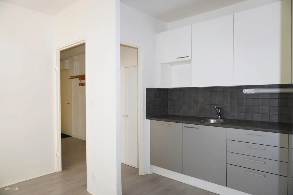Cuisine - Modern Flat with Balcony in Turku, Martti