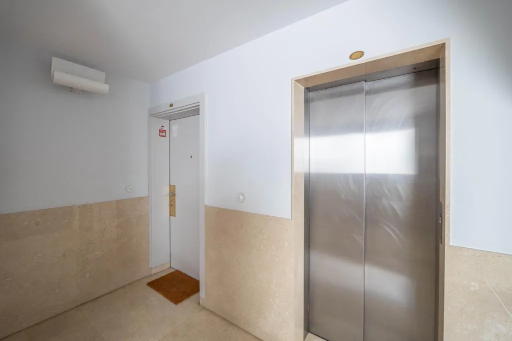 Entrée - Luxury Apartment with Zaida Building in Granada