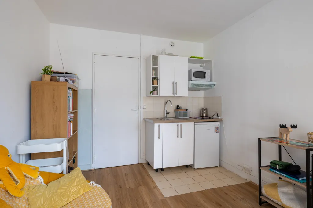 Küche - Bright Studio with South-East View in Puteaux