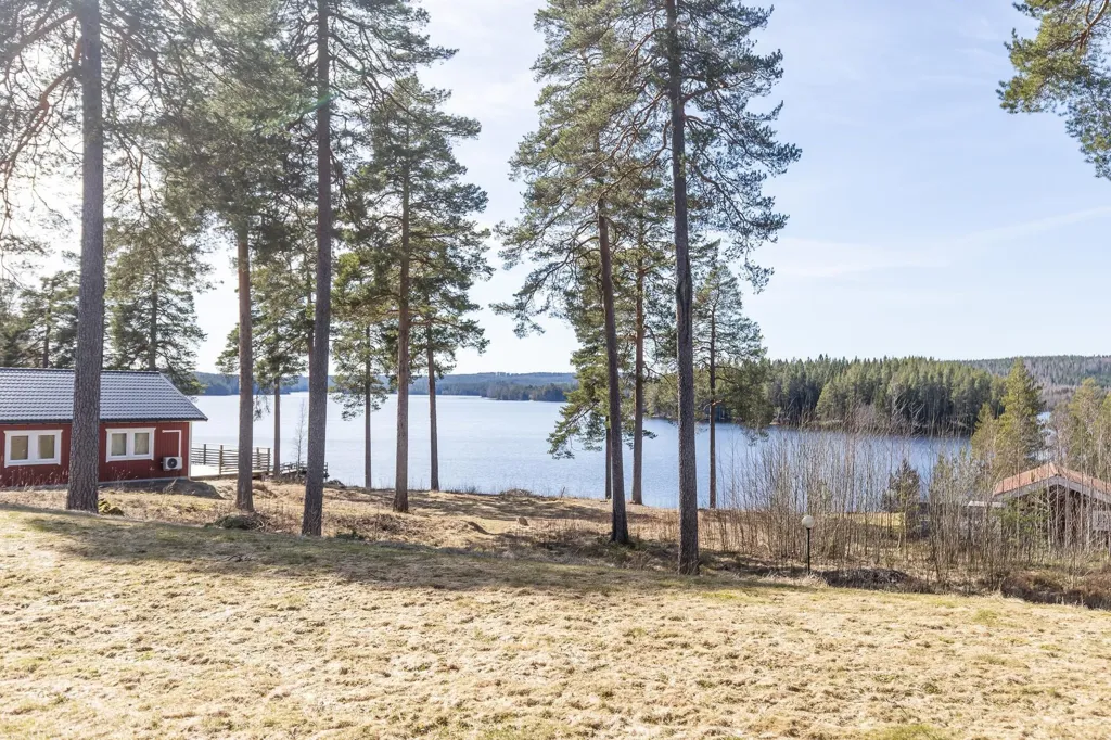 Jardin - Charming Apartment with Lake View in Rämsbyn