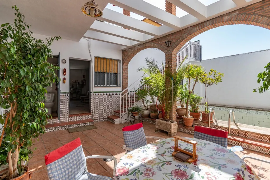 Terrass - Corner House with Pool in Atarfe