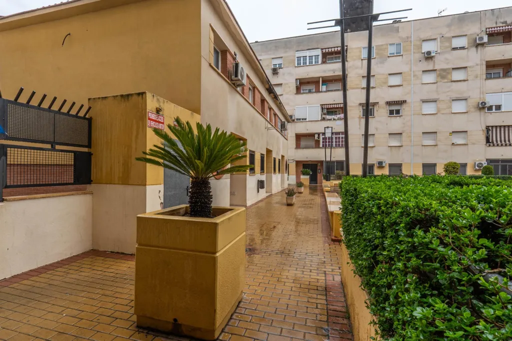 Aed - Duplex with Garage in Alcalá la Real, Granada