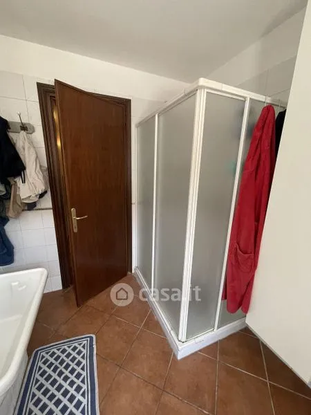 Salles de bain - Spacious Bifamiliar Villa in Gonzaga Centre