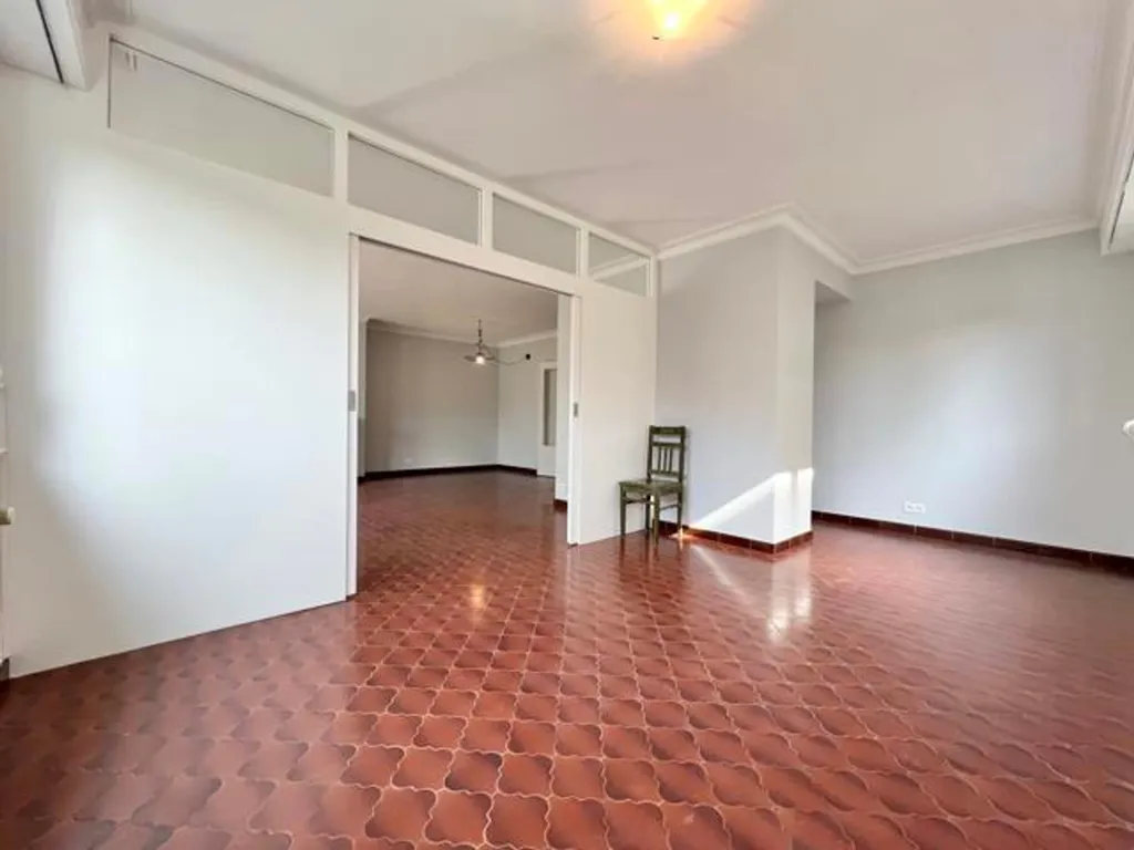 Pièces - Appartement de rez-de-chaussée avec jardin à Stockel
