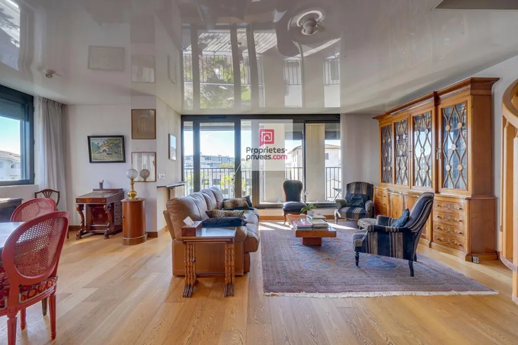 Elutuba - Luxury Duplex Flat with Loggia in Mérignac