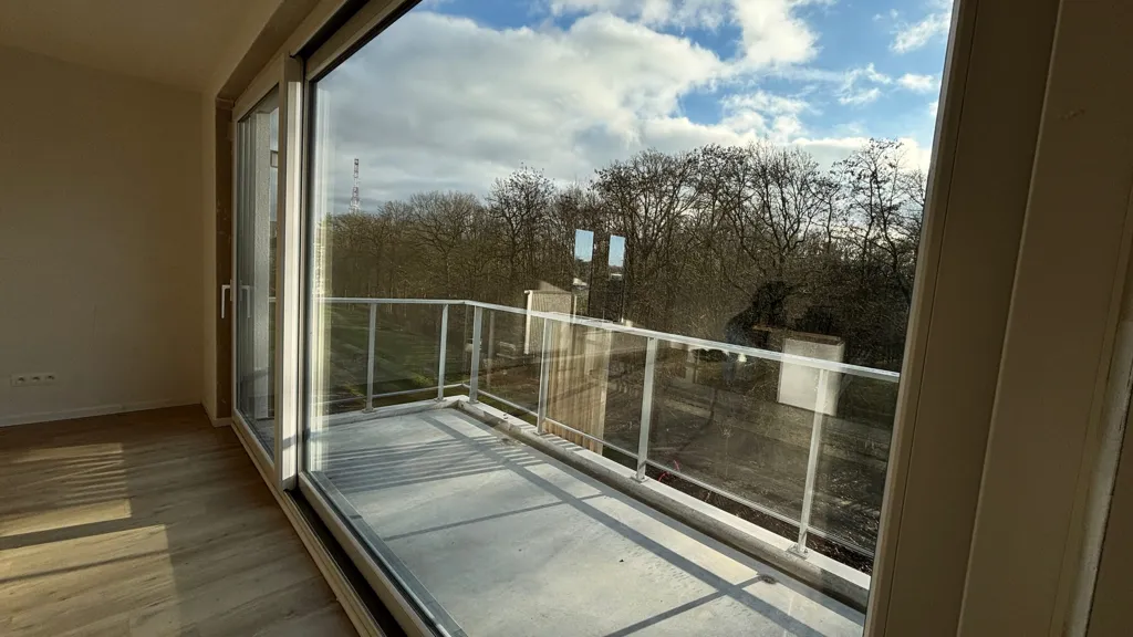 Balcon - Appartement 3 Chambres avec Parking Intérieur à Mons