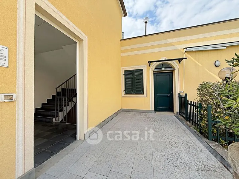 Jardin - Semi-Detached Apartment with Private Balcony in Chiavari