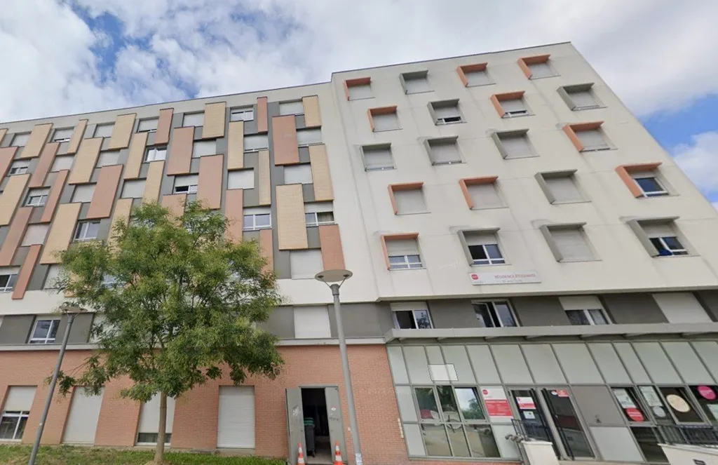 Välivaade - Student Apartment with Ascender in Cachan