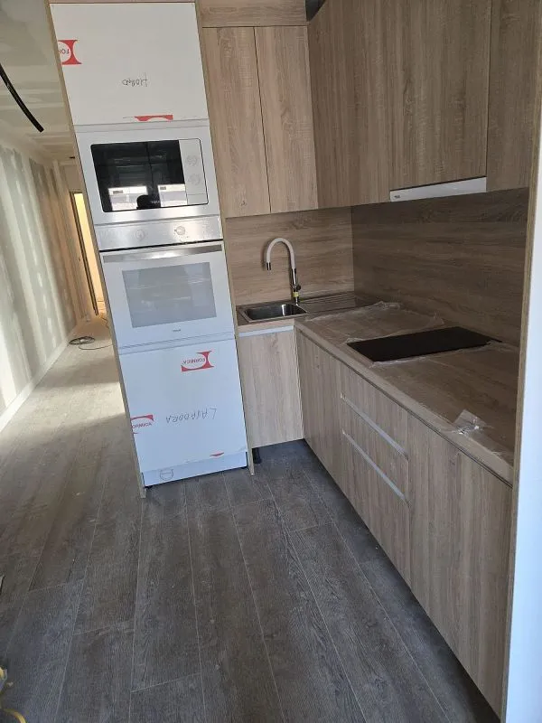 Cuisine - 1-Bedroom Flat with Terrace in City Centre
