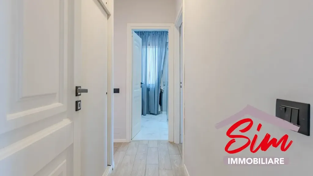 hallway_entrance