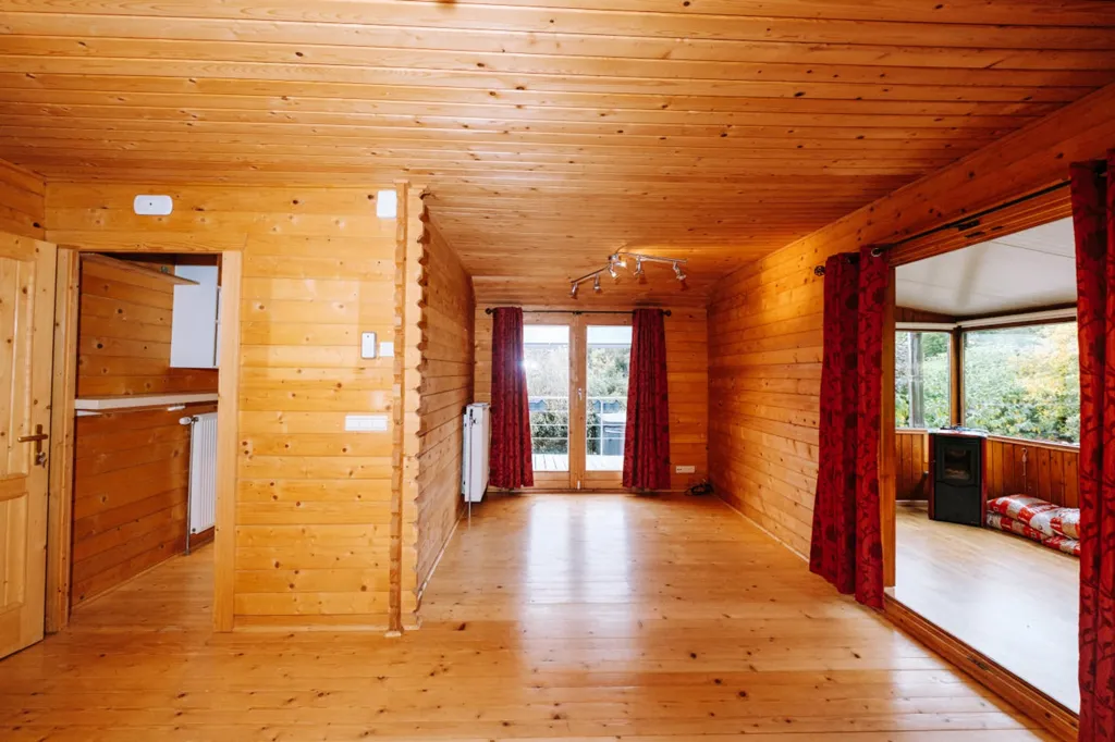 Elutuba - Chalet with Jacuzzi in Saint-Vith