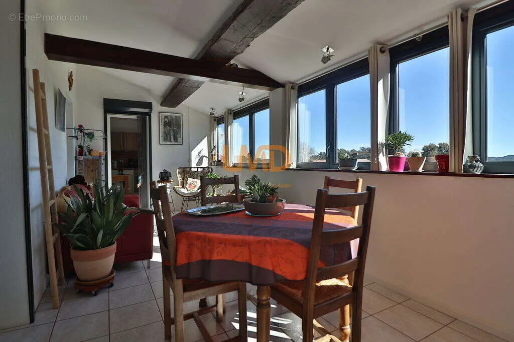 Salle à manger - Maison avec Vue Dégagée à Aspères