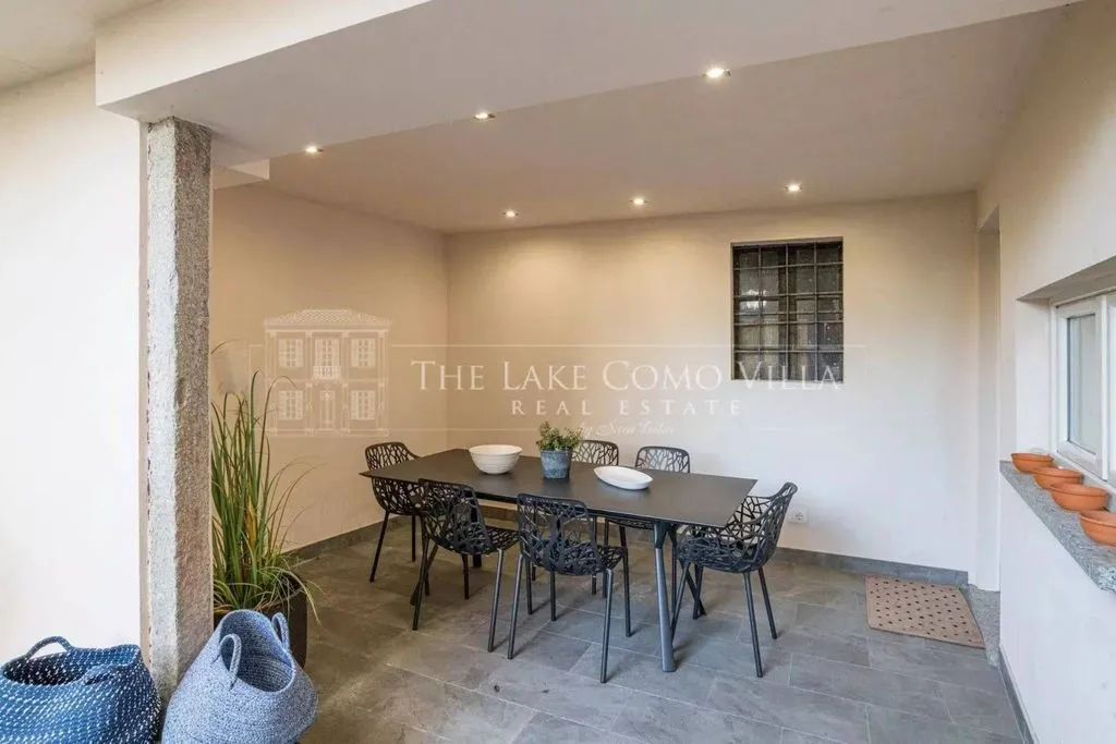 Jardin - Luxury Apartment with Private Garden in Menaggio