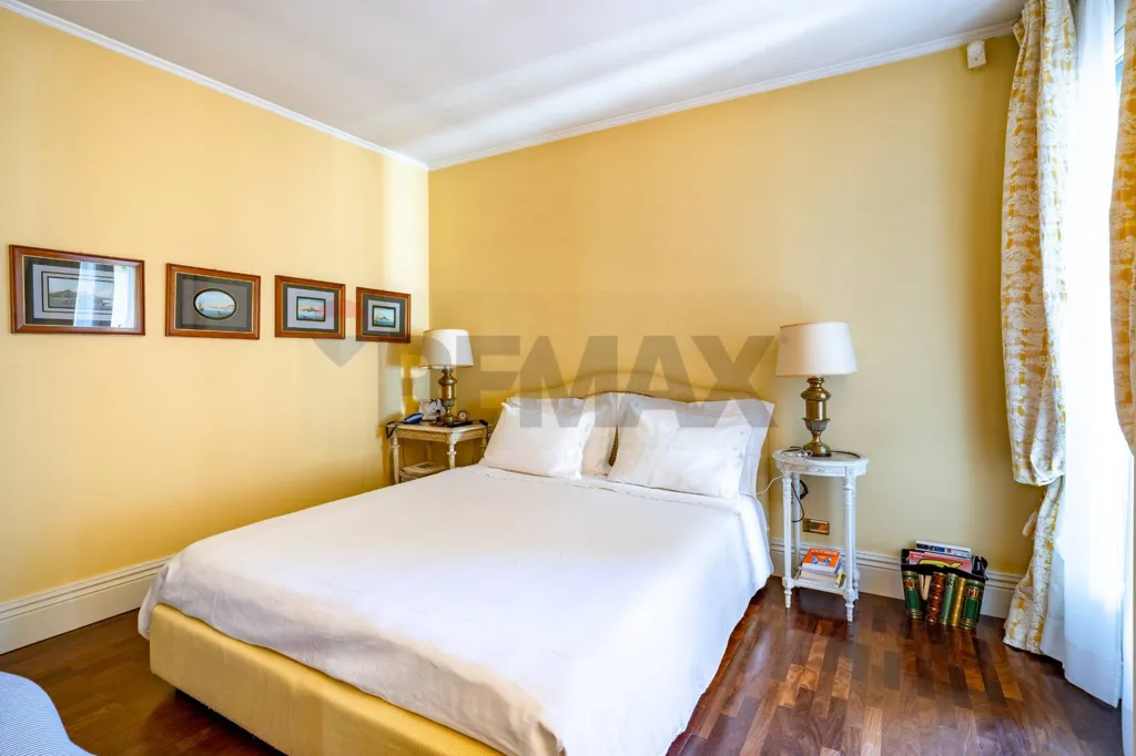 Magamistoad - Bifamiliar Villa with Terrace in Lesmo Green