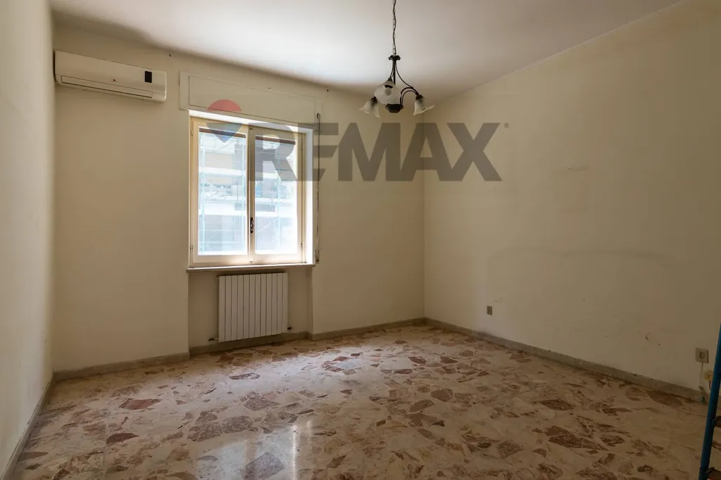 Pièces - Apartment with Balcony in Siracusa Centre
