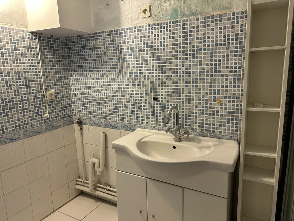 Salles de bain - Appartement Centre Ville avec Chambre Séparée à Clermont-Ferrand