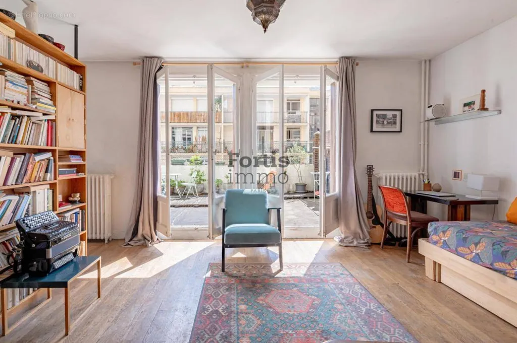 Magamistoad - Studio with Large Terrace in Pantin