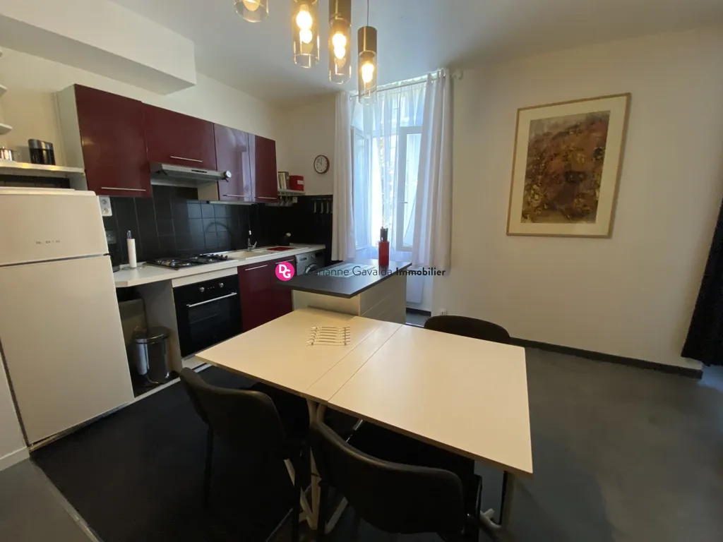 Cuisine - Appartement Meublé avec Terrasse à Decazeville