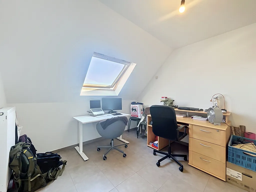 Bureau - Appartement avec Grand Terras à Louer