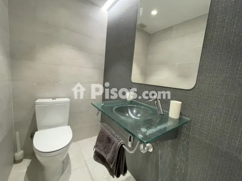 Salles de bain - Modernised Duplex with Mountain View in Beniparrell
