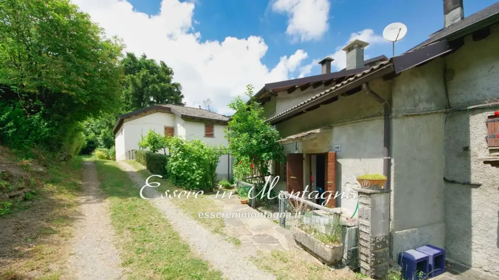 Exterior - House Portion with Mountain View in Fanano