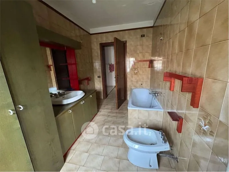 Salles de bain - Spacious Villa with Garden and Workshop in Breganze