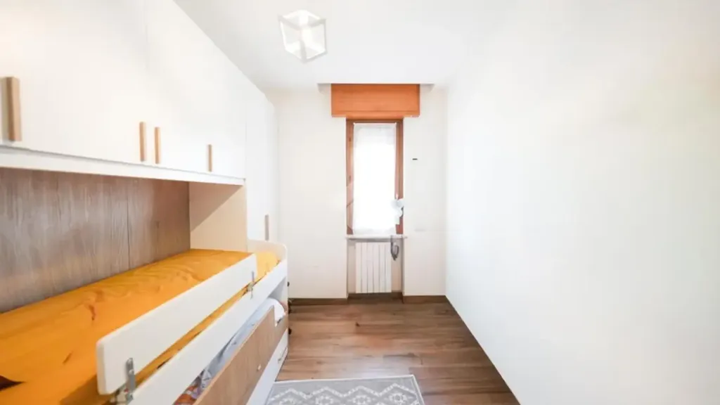 Chambres - Rustic Villa with Balcony in Verano Brianza