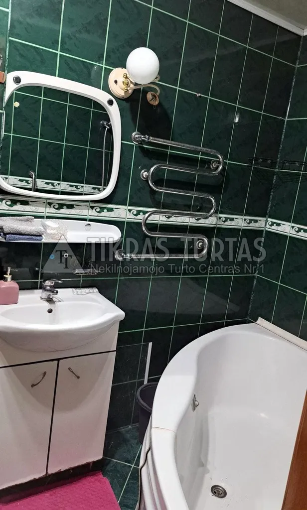 Vannitoad - Two-Bedroom Apartment with Balcony in Klaipėda