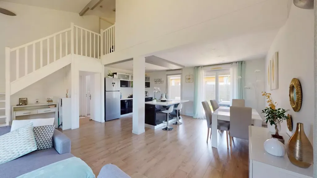 Elutuba - Spacious House with Terrace in Launaguet