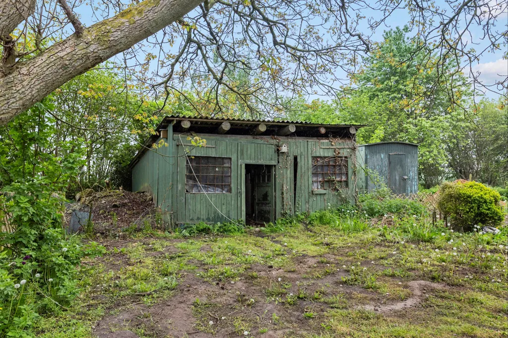 Giardino - Land Villa with Two Units in Ejlby Lunde